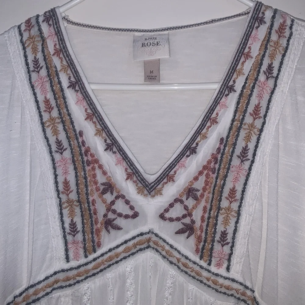 Embroidered top - Picture 2 of 2